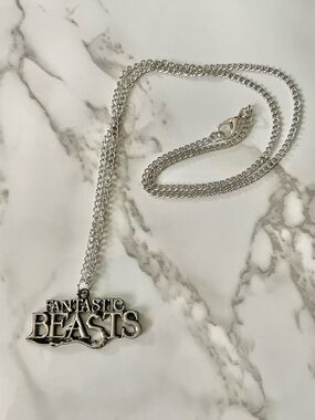 🎉 New Fantastic Beasts necklace
